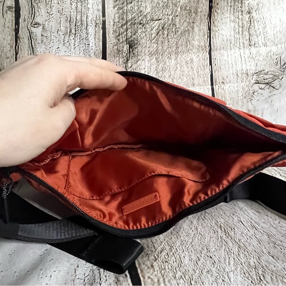 Lululemon Canyon Orange Belt Bag - Picture 7 of 12